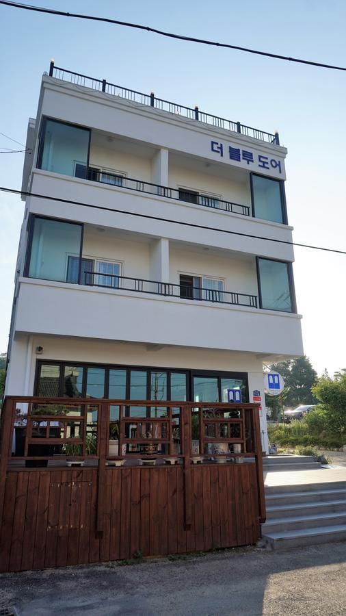 Blue Door Hostel Guesthouse Sokcho Exterior photo